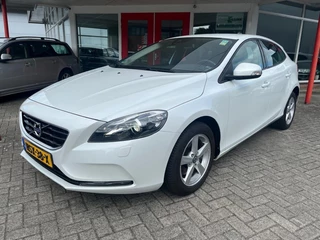 Volvo V40 1.6 t2 120PK YOU! XENON/Bluethooth/Crystal White Pearl)