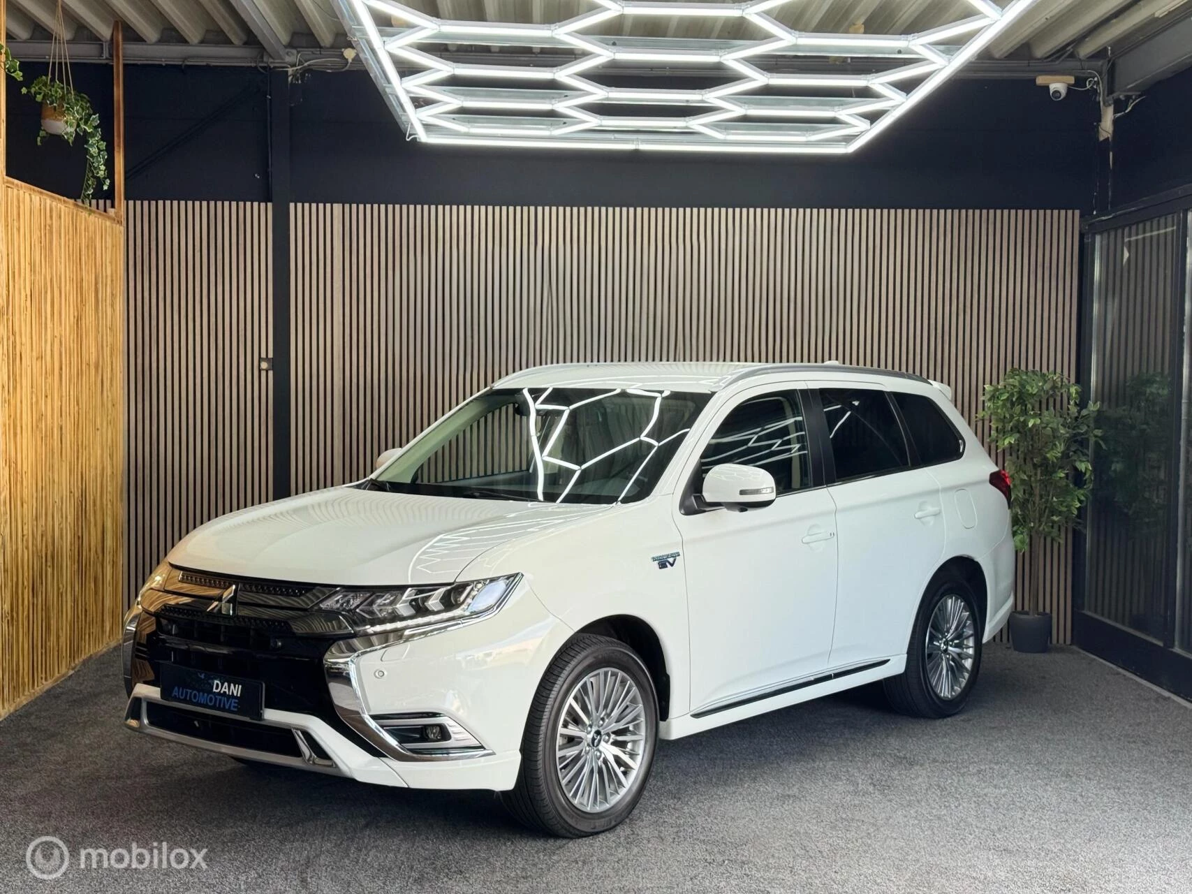 Hoofdafbeelding Mitsubishi Outlander