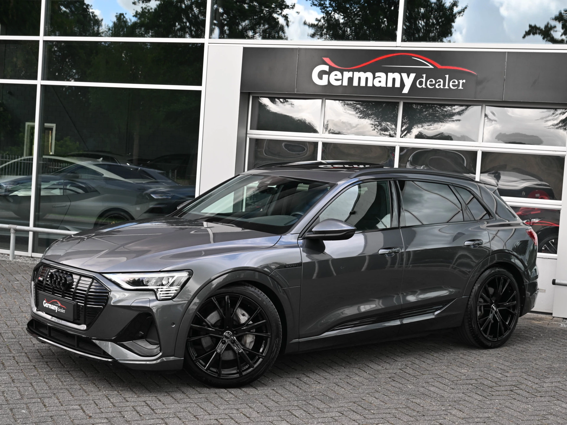 Hoofdafbeelding Audi e-tron