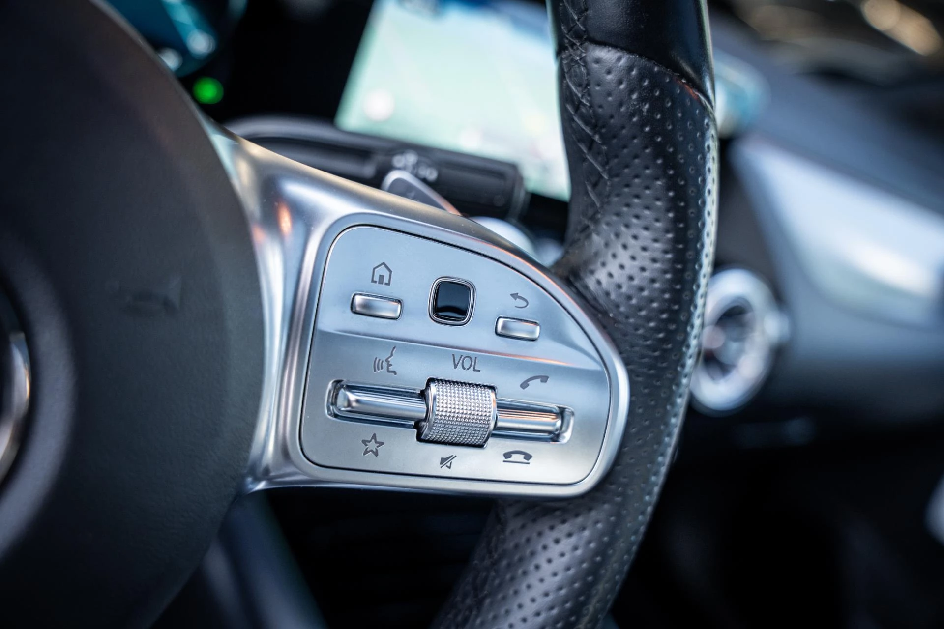 Hoofdafbeelding Mercedes-Benz EQA