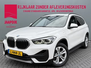 BMW X1 BWJ 2021 xDrive25e 126 PK Business Edition Plus STOELVERW. | PANORAMADAK | ELEKTRISCHE STOELVERSTELLING | ELEKTRISCHE ACHTERKLEP | LEDER | HEAD-UP DISPLAY | CAMERA | NAVI | CLIMA | CRUISE | LMV