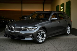 BMW 3-serie Touring 320i High Executive Edition - Adaptive Cruise Control - Memory - Panoramadak - El. Trekhaak - Dashboard Leder