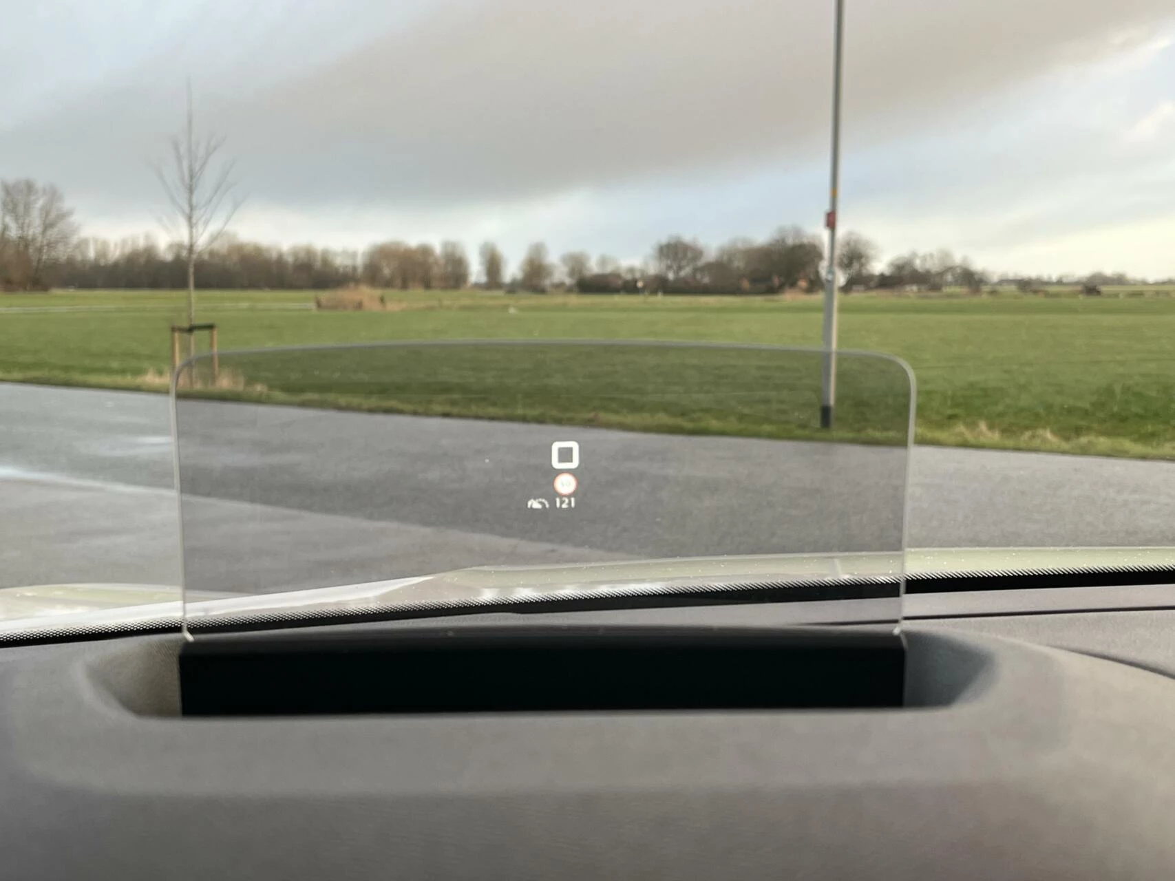 Hoofdafbeelding Citroën ë-C4