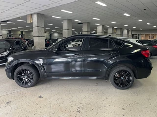 Hoofdafbeelding BMW X6 BMW X6 X DRIVE 3.0 D M-Pakket HIGH EXE Panorama Dak LM20 Camera
