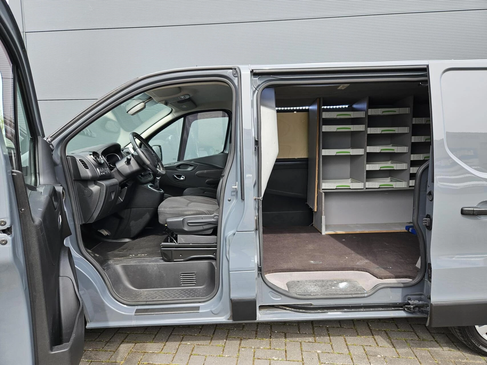 Hoofdafbeelding Nissan NV300