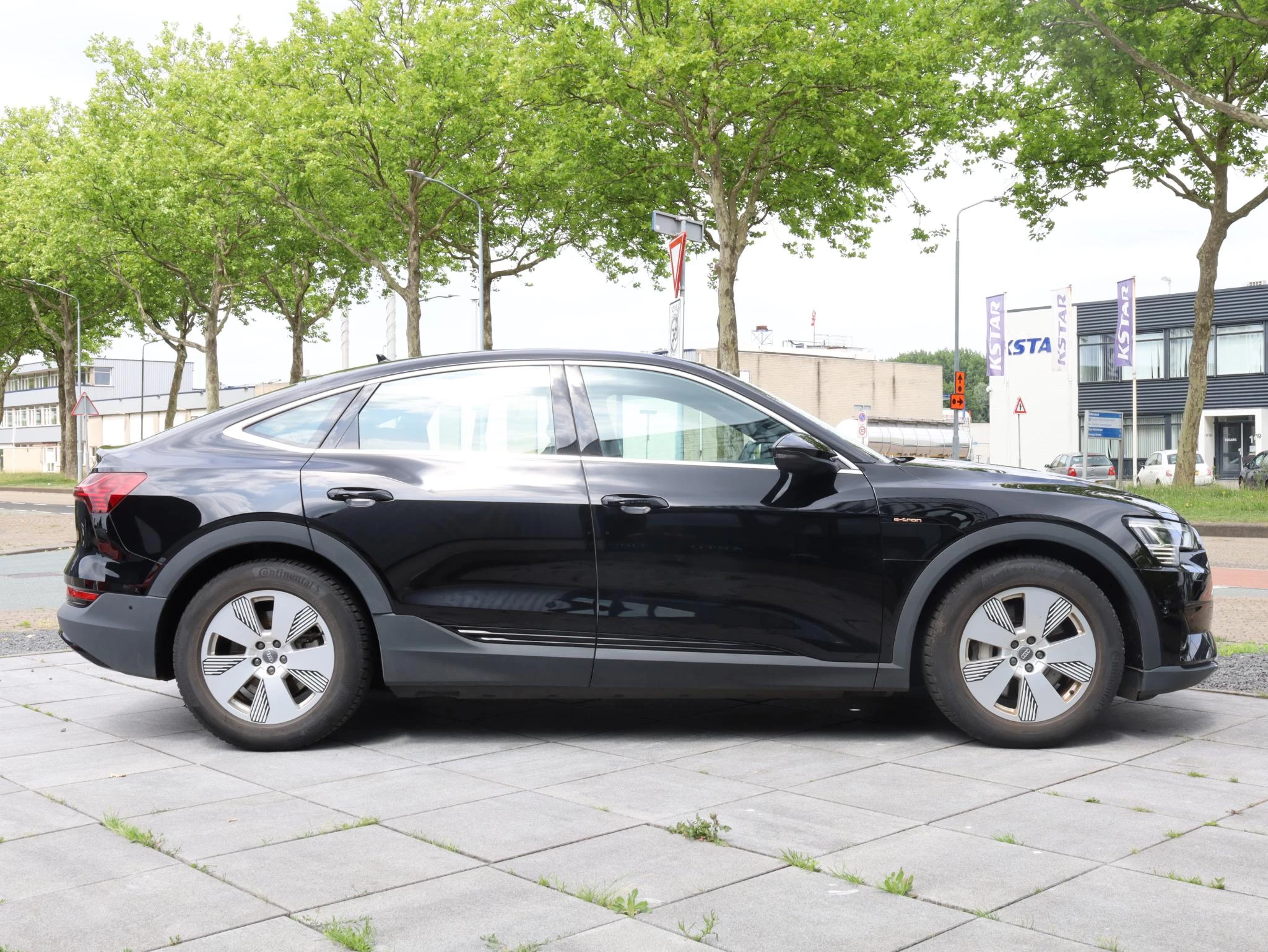 Hoofdafbeelding Audi e-tron