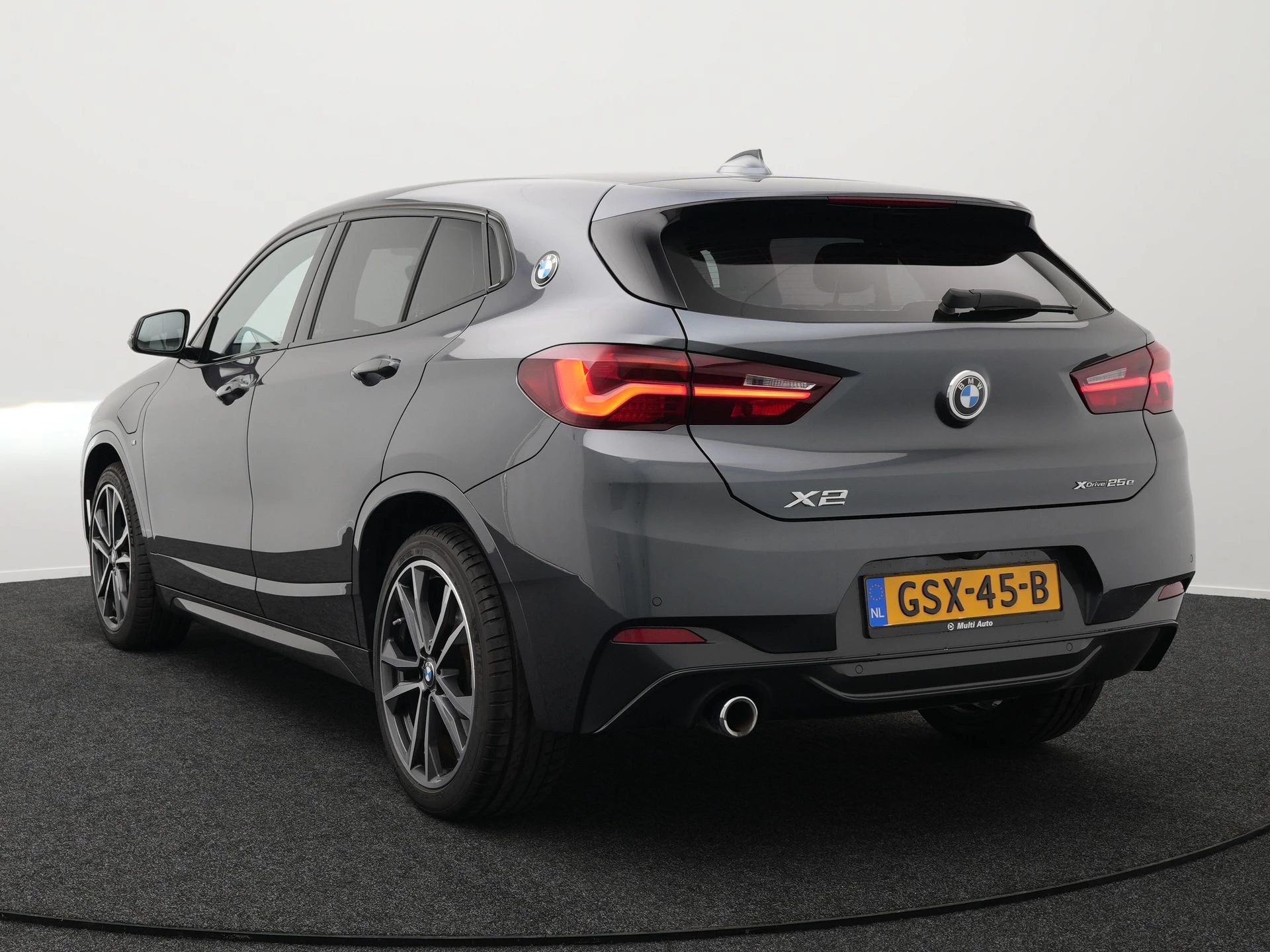 Hoofdafbeelding BMW X2