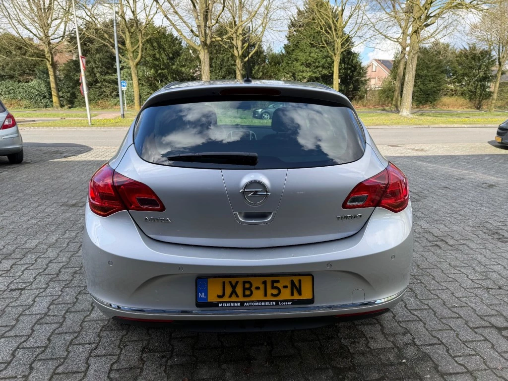 Hoofdafbeelding Opel Astra