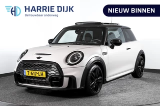 Hoofdafbeelding MINI Cooper S MINI Cooper S 2.0 John Cooper Works | S/K Panodak | Dig.Cockpit | Adapt.Cruise | Stoelverw. | Camera+PDC | NAV+App.Connect | Auto.Airco | LM 17" |