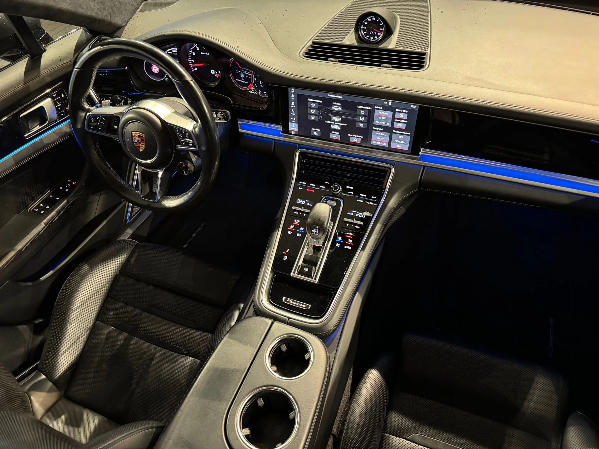 Hoofdafbeelding Porsche Panamera