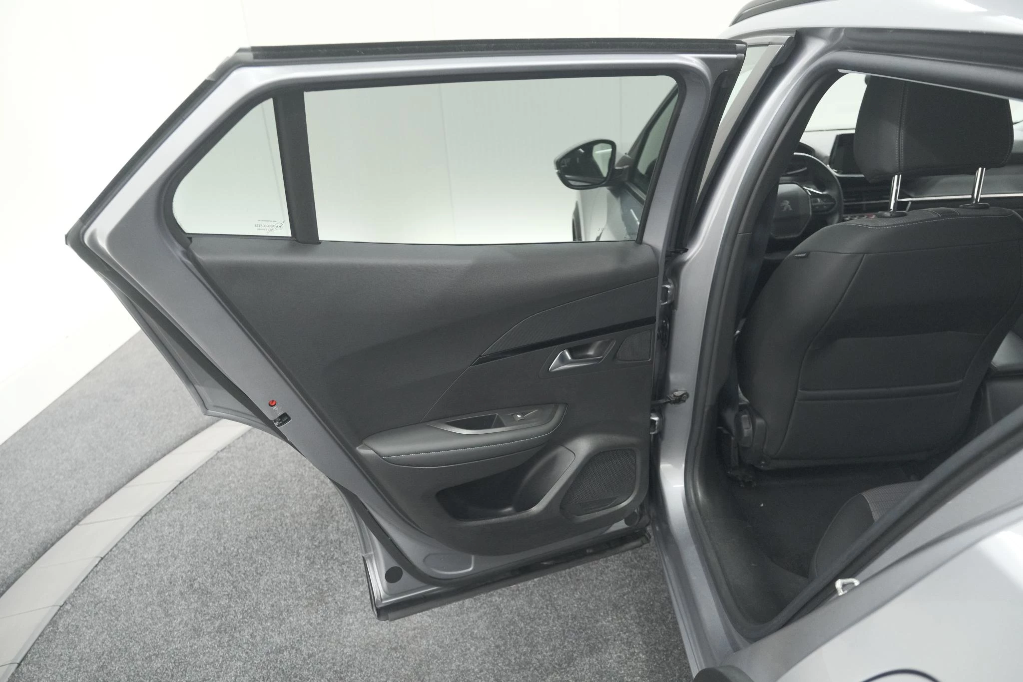 Hoofdafbeelding Peugeot e-2008