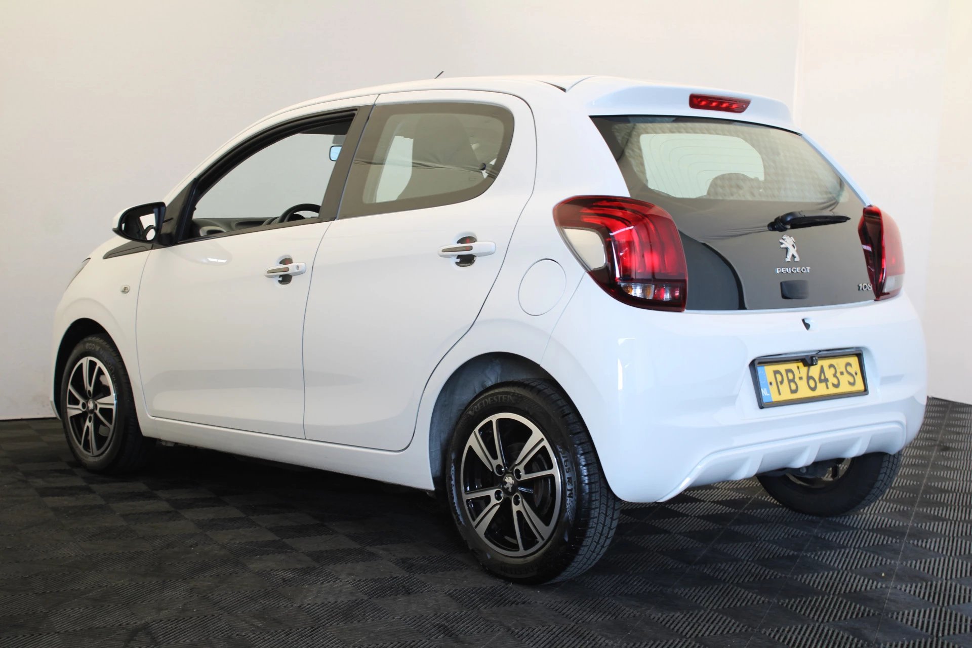 Hoofdafbeelding Peugeot 108