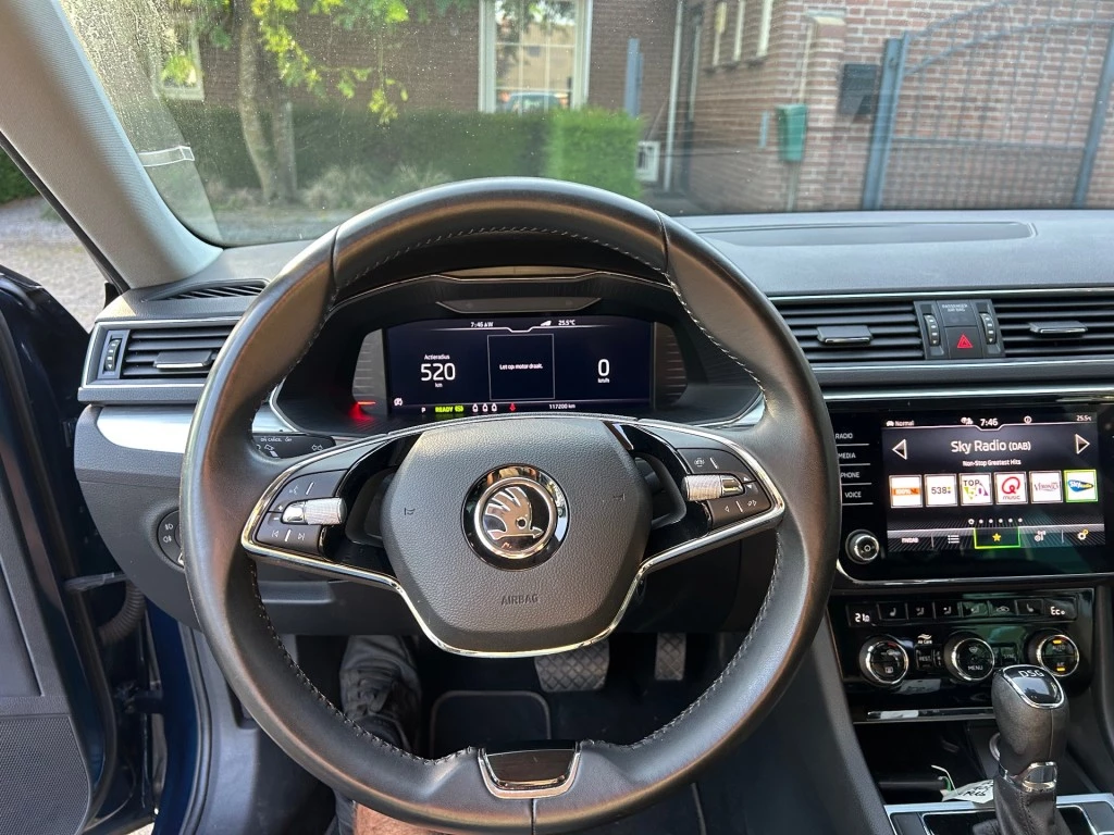 Hoofdafbeelding Škoda Superb