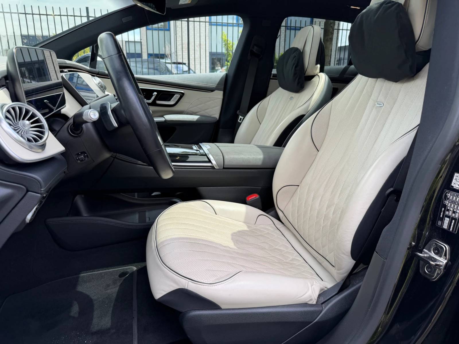 Hoofdafbeelding Mercedes-Benz EQS
