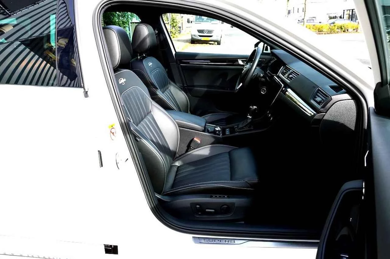 Hoofdafbeelding Škoda Superb