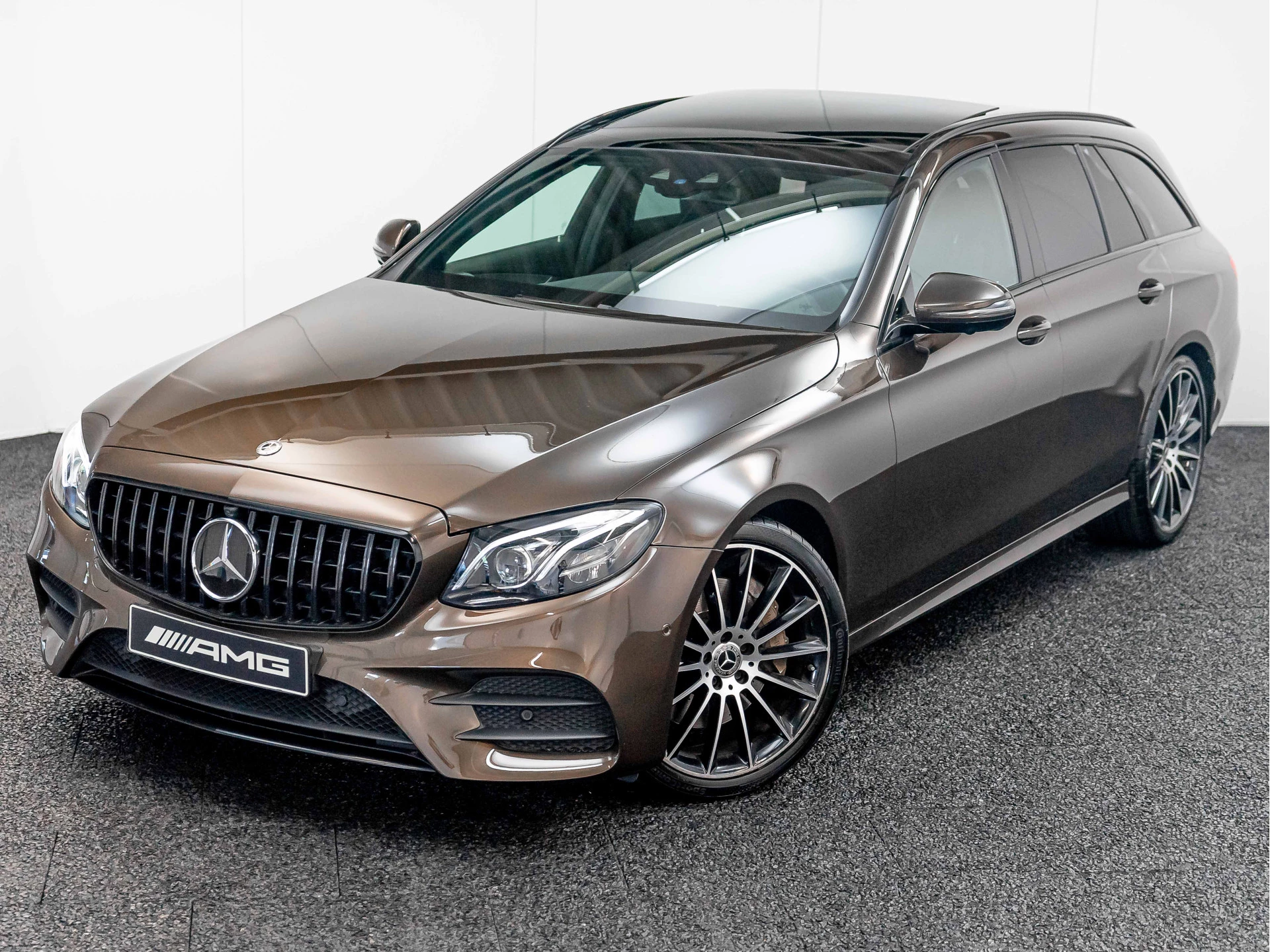 Hoofdafbeelding Mercedes-Benz E-Klasse