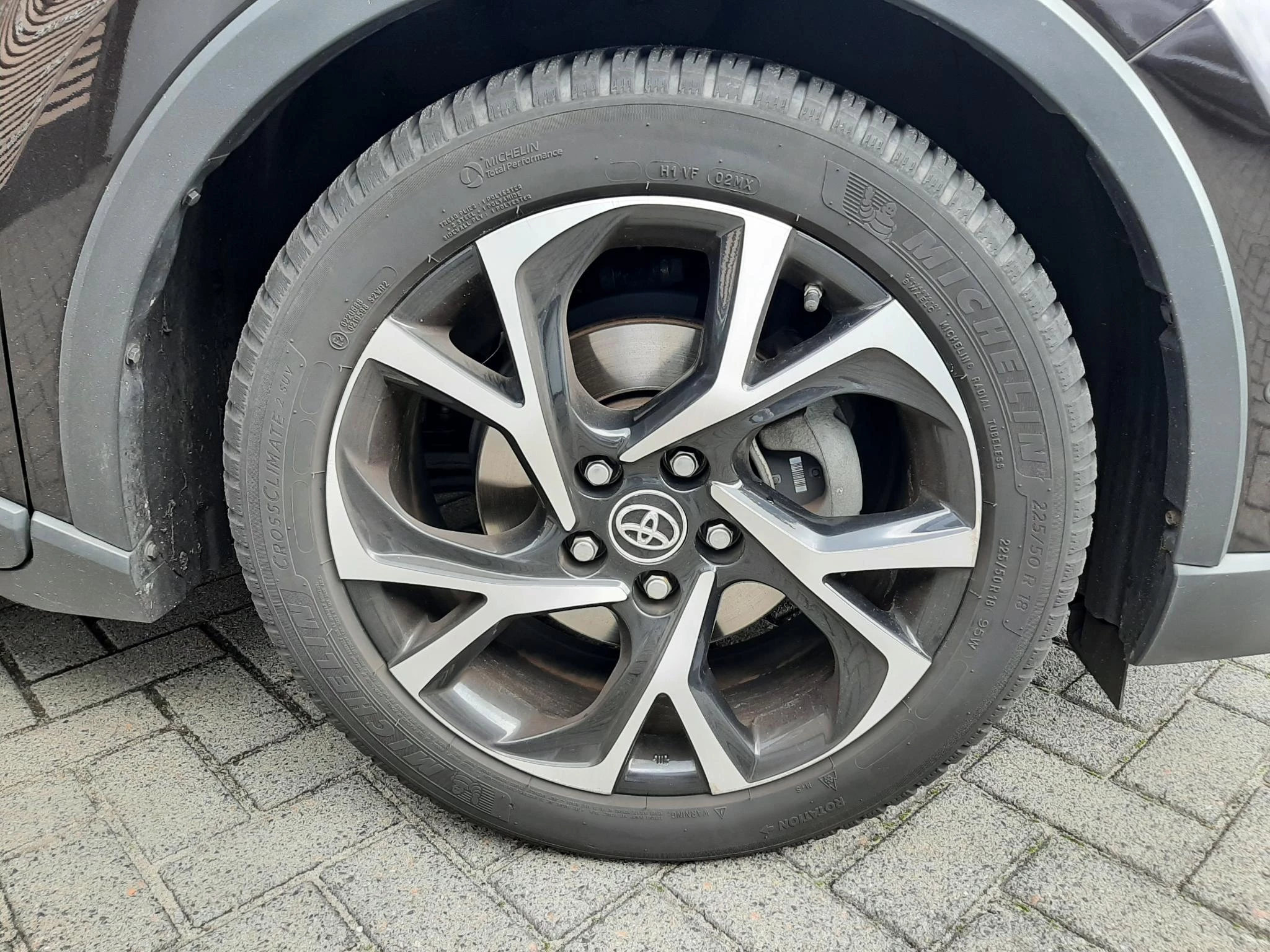 Hoofdafbeelding Toyota C-HR