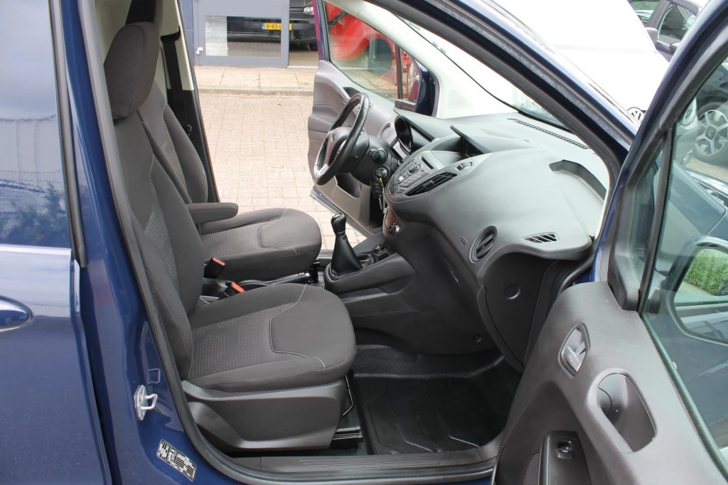 Hoofdafbeelding Ford Transit Courier