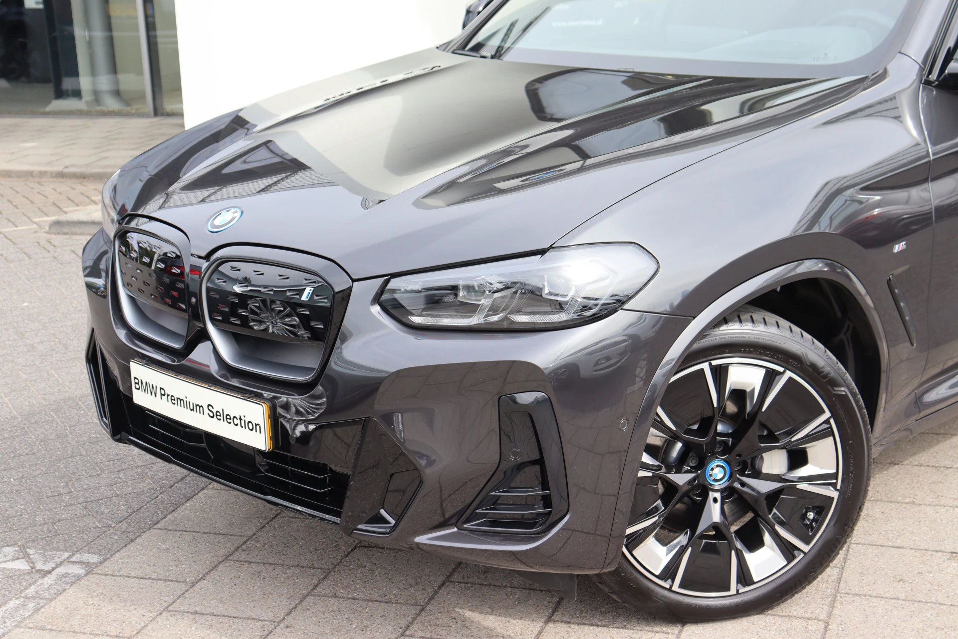 Hoofdafbeelding BMW iX3