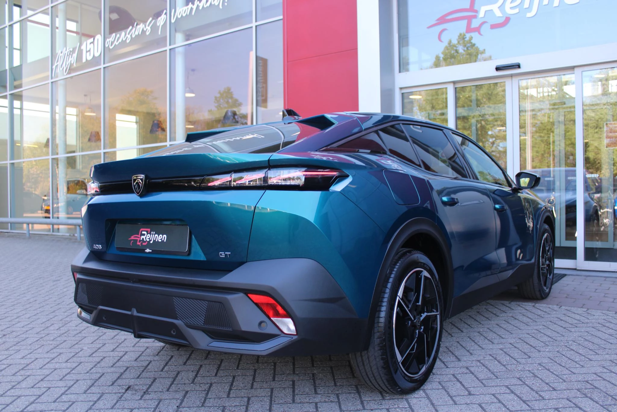 Hoofdafbeelding Peugeot 408
