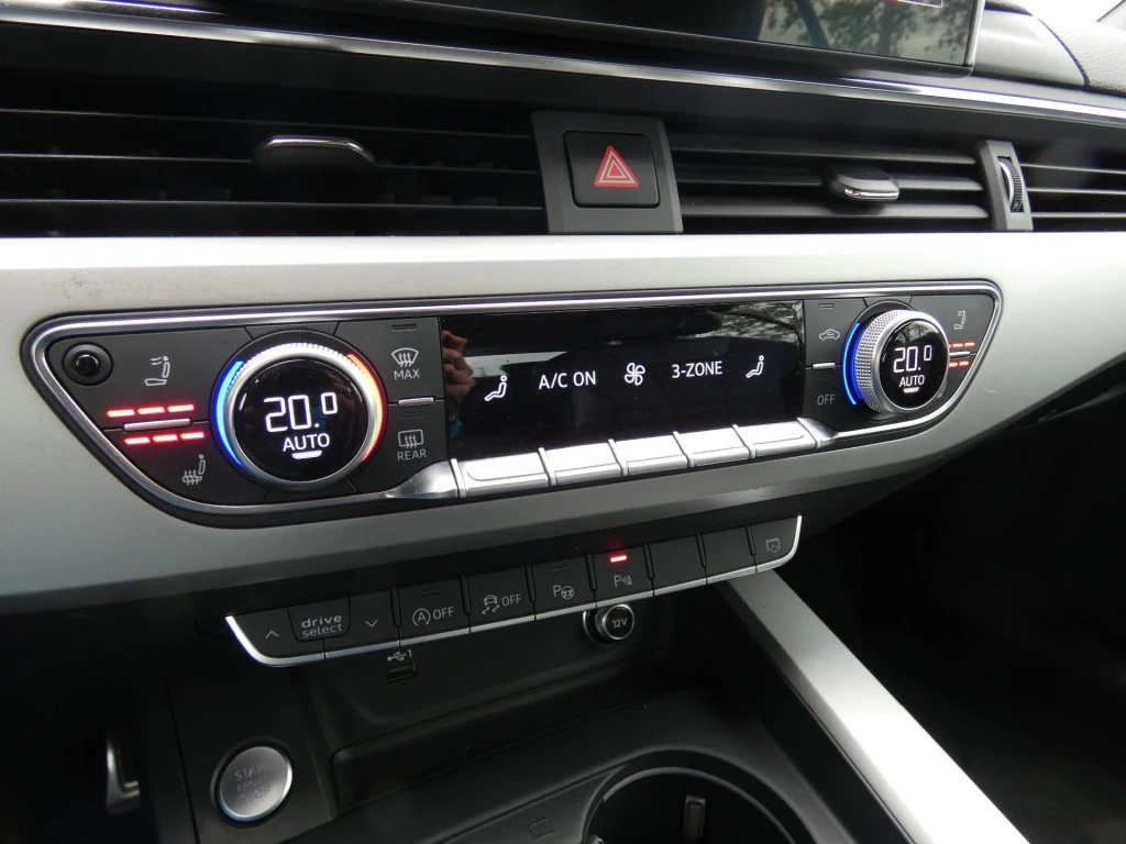 Hoofdafbeelding Audi Cabriolet