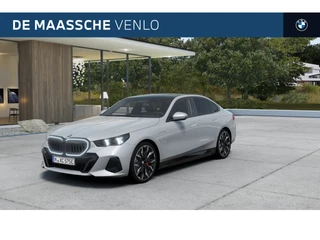 BMW 5 Serie 530e M Sport Automaat / Panoramadak / Bowers & Wilkins / Adaptieve LED / Stoelventilatie / Parking Assistant Plus / Stoelventilatie / Comfort Access