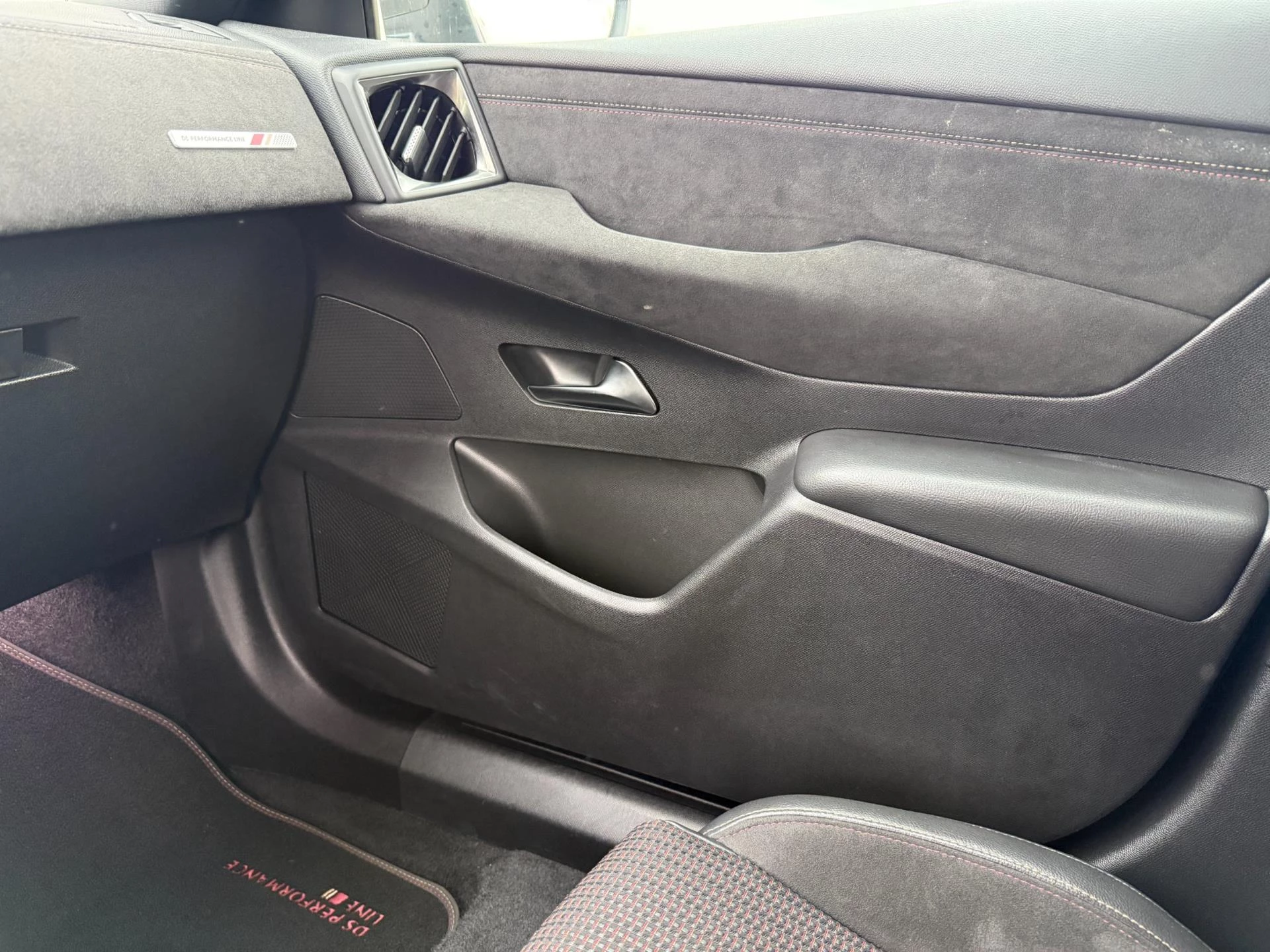 Hoofdafbeelding DS DS 3