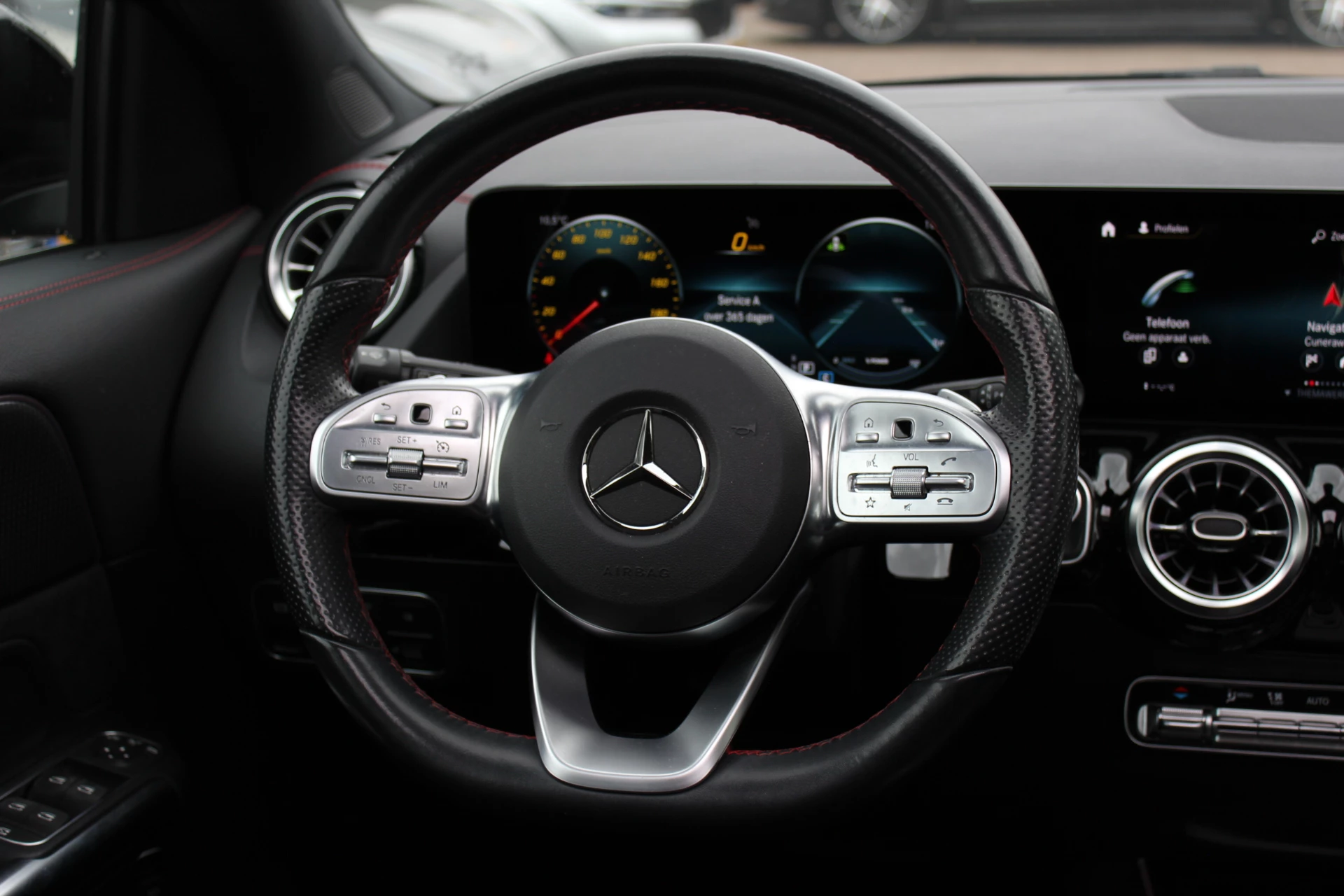 Hoofdafbeelding Mercedes-Benz EQA
