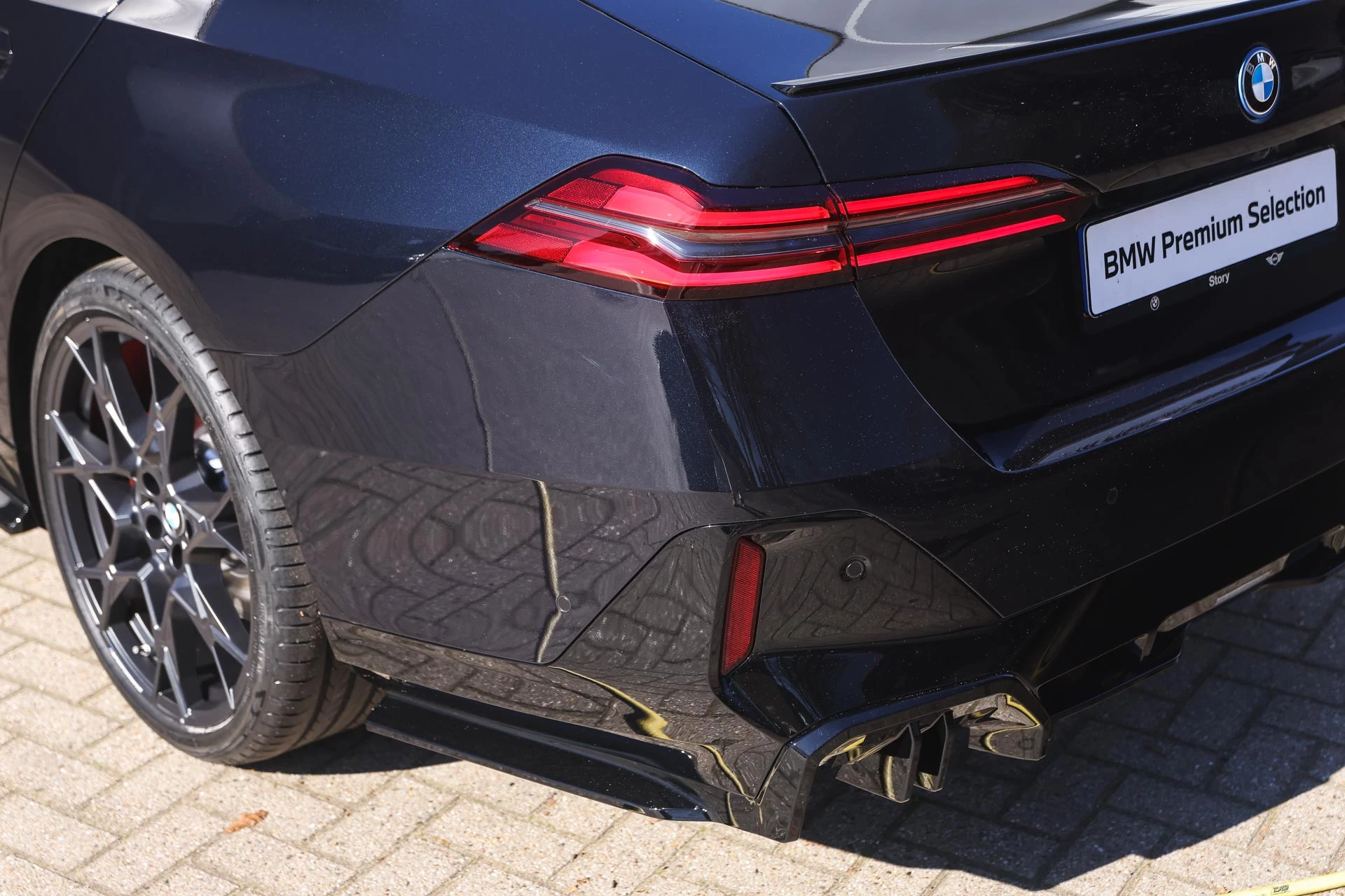 Hoofdafbeelding BMW i5