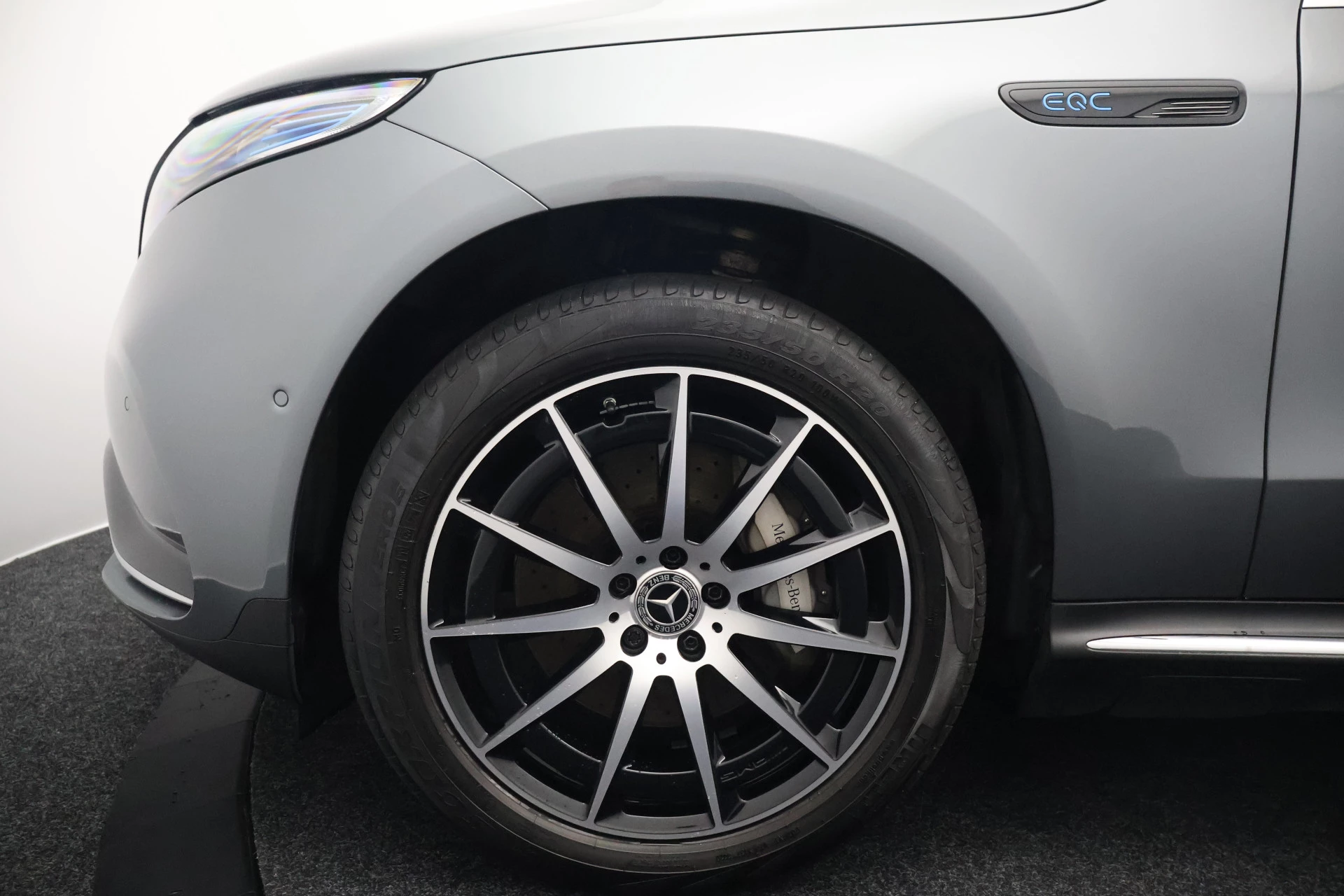 Hoofdafbeelding Mercedes-Benz EQC