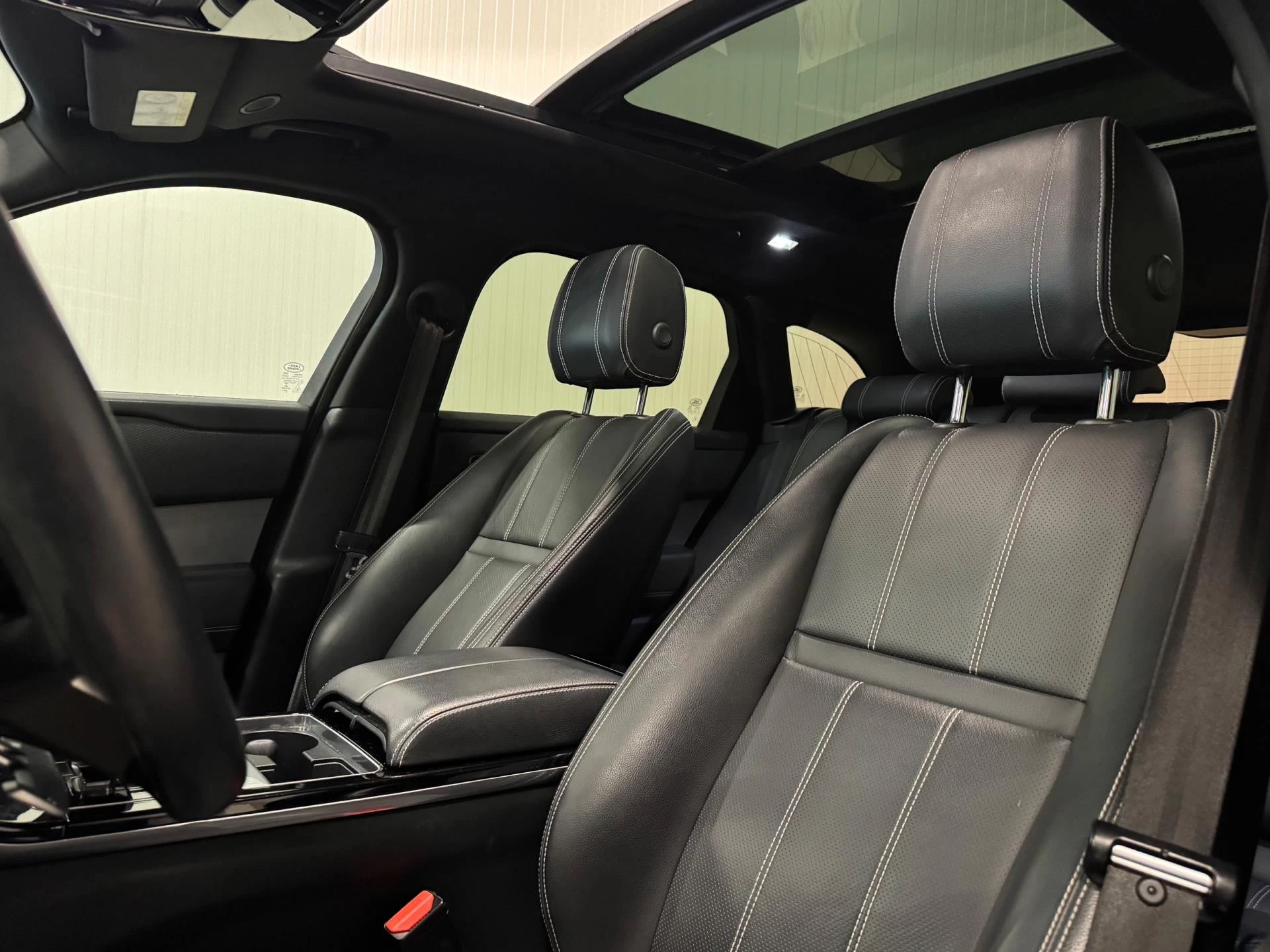 Hoofdafbeelding Land Rover Range Rover Velar