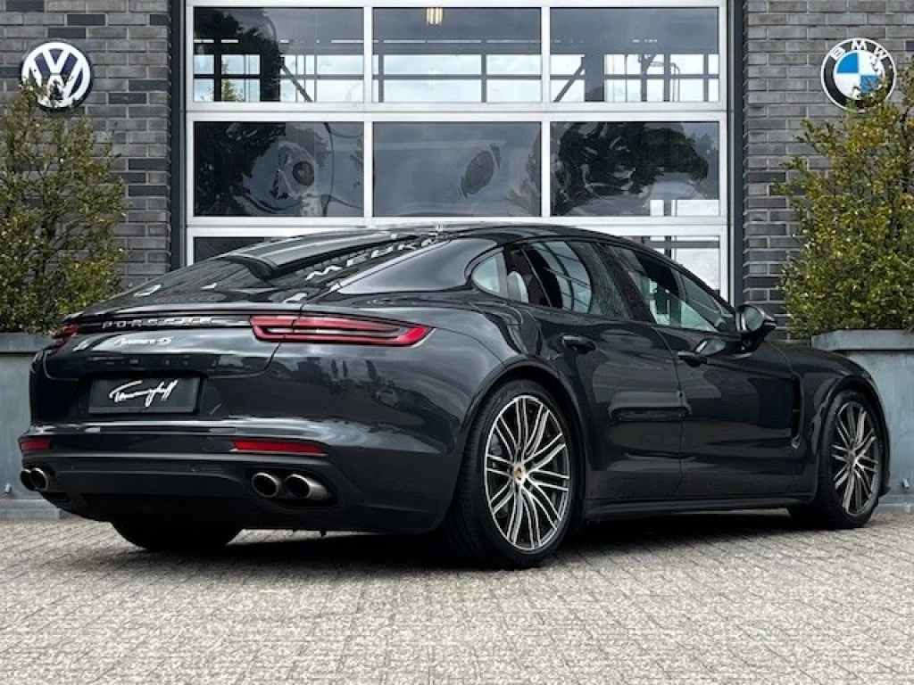 Hoofdafbeelding Porsche Panamera