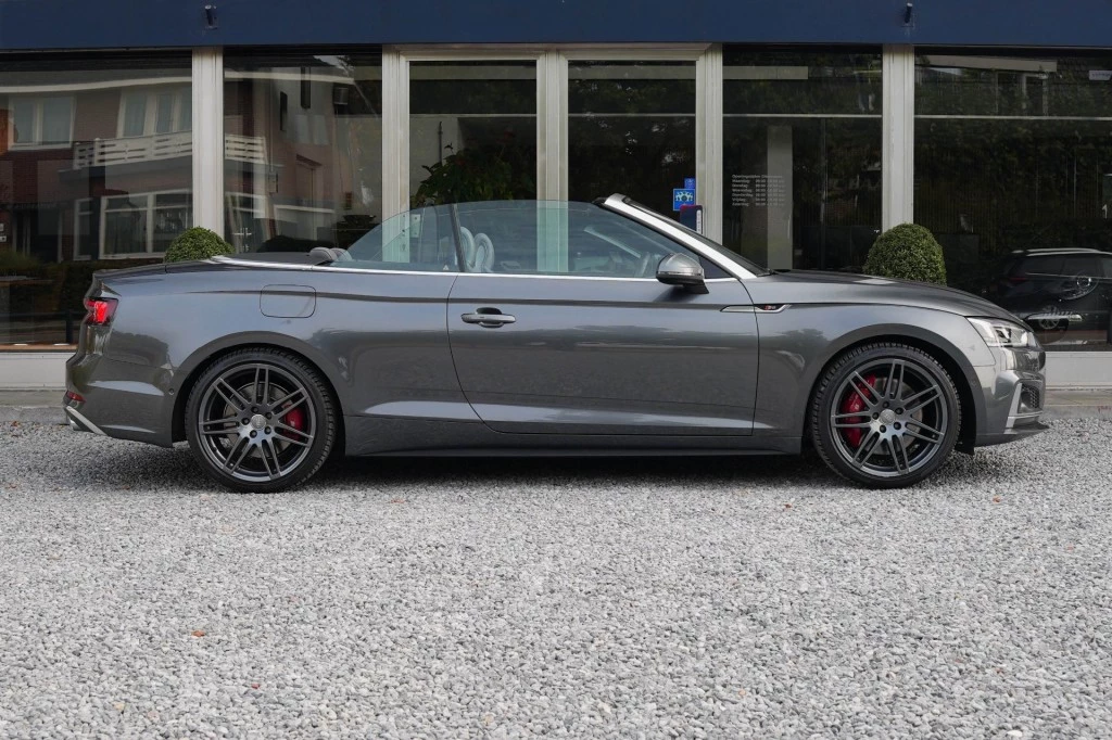 Hoofdafbeelding Audi S5