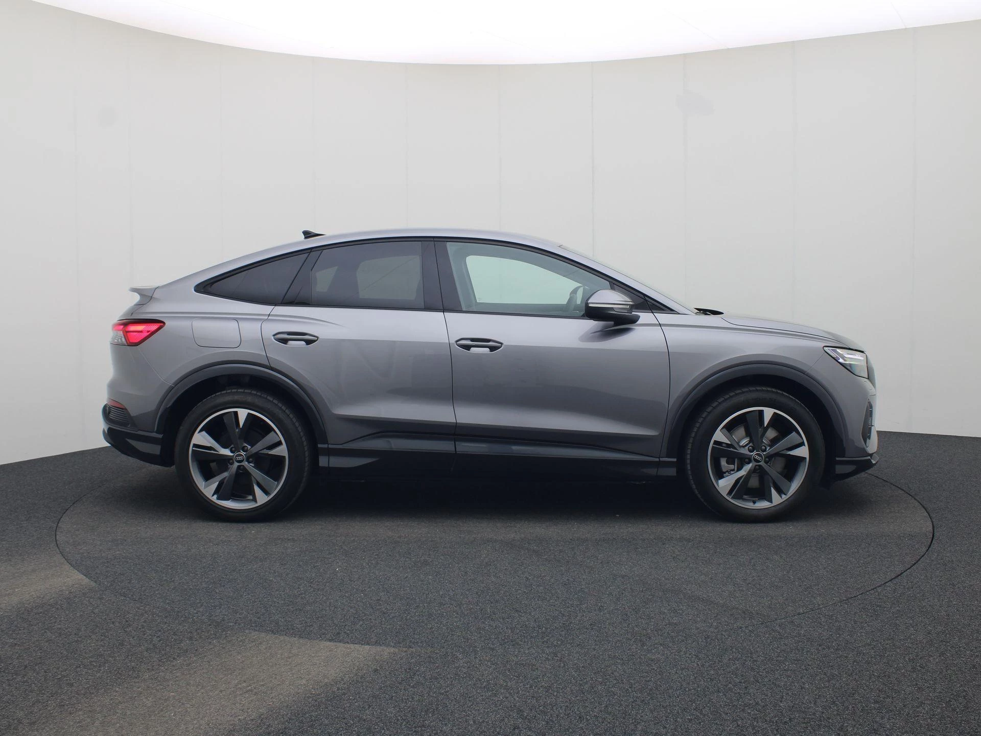 Hoofdafbeelding Audi Q4 Sportback e-tron