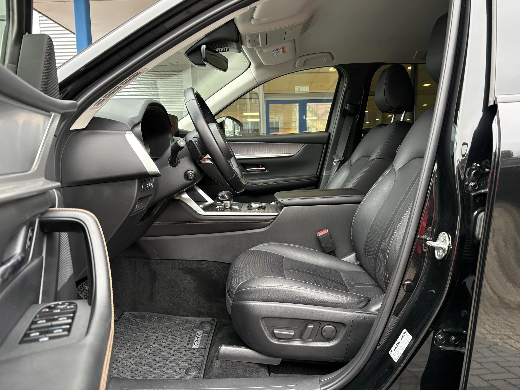 Hoofdafbeelding Mazda CX-60