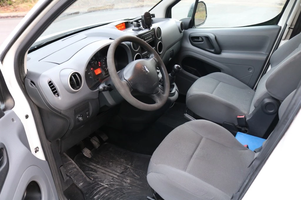 Hoofdafbeelding Peugeot Partner