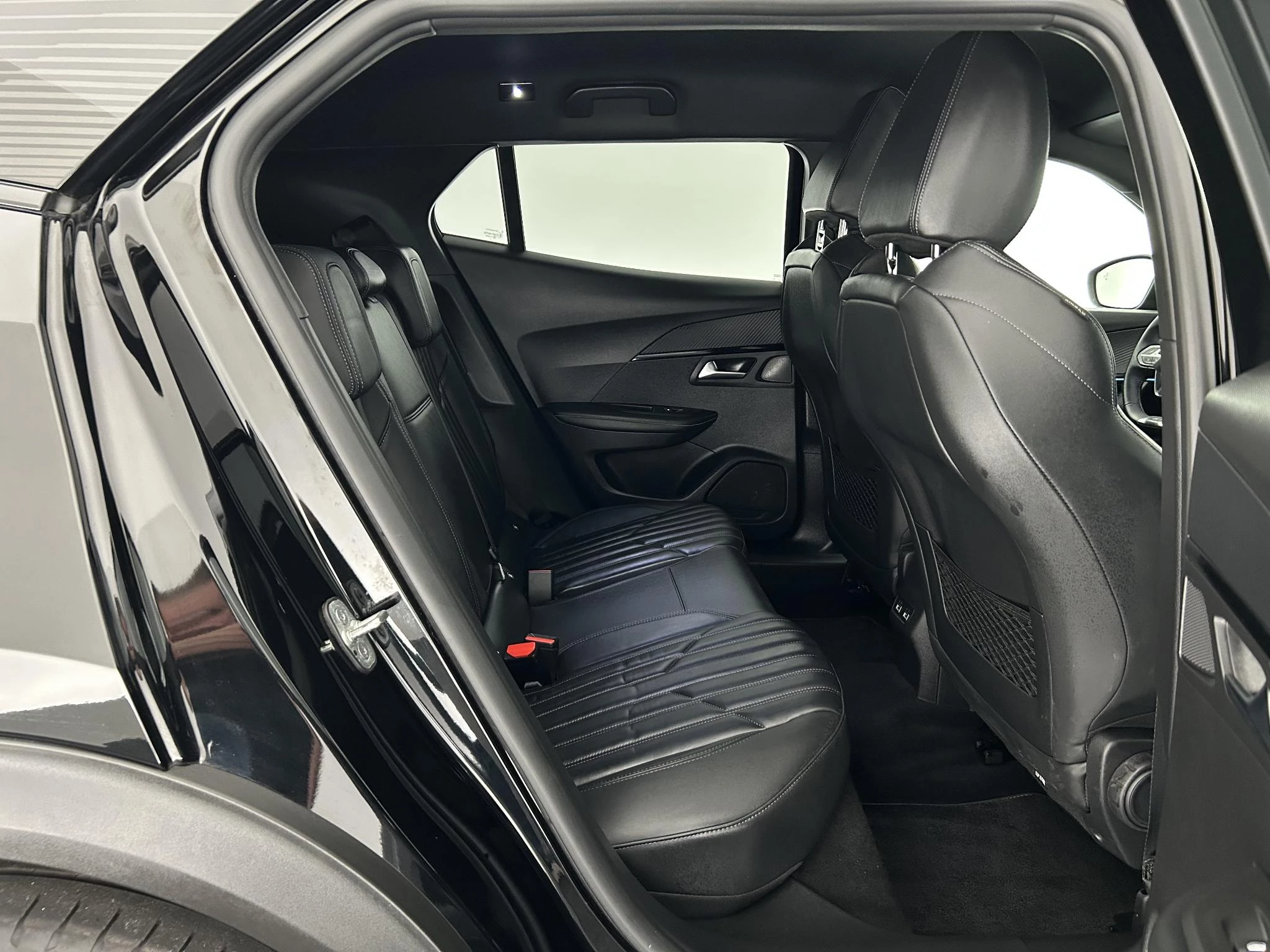 Hoofdafbeelding Peugeot e-2008