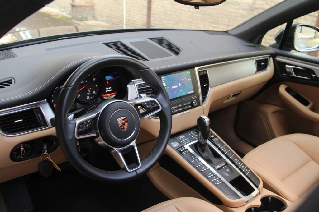 Hoofdafbeelding Porsche Macan