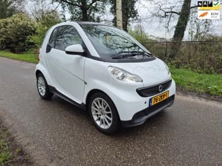 Hoofdafbeelding Smart Fortwo Smart Fortwo coupé 1.0 mhd Pure / airco / zuinig / compleet onderhoud