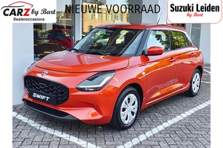 Hoofdafbeelding Suzuki Swift Suzuki Swift 1.2 COMFORT SMART HYBRID TE BESTELLEN | Met 6 JAAR GARANTIE! | Inclusief € 2.300,- Voorraad Voordeel