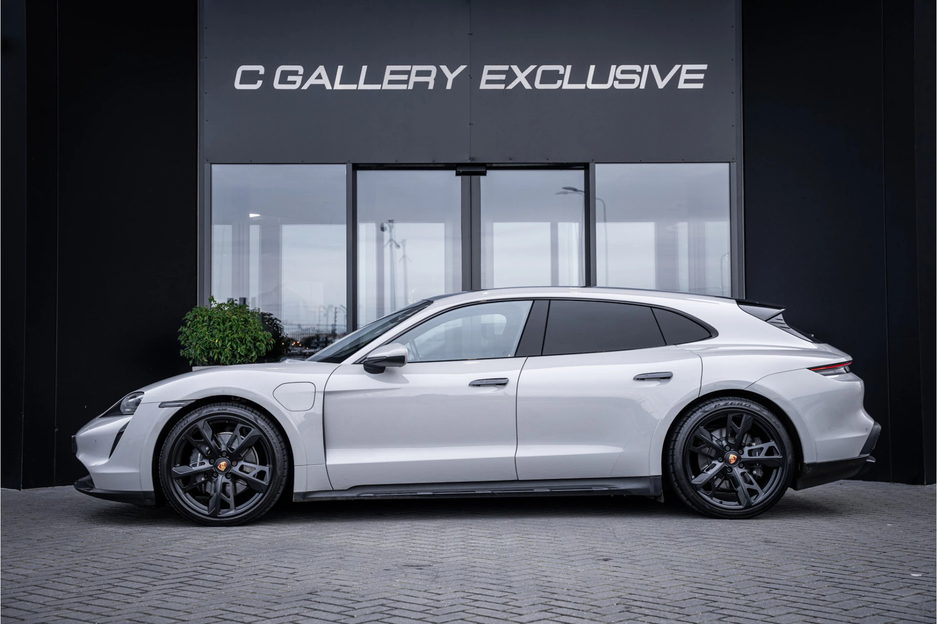 Hoofdafbeelding Porsche Taycan