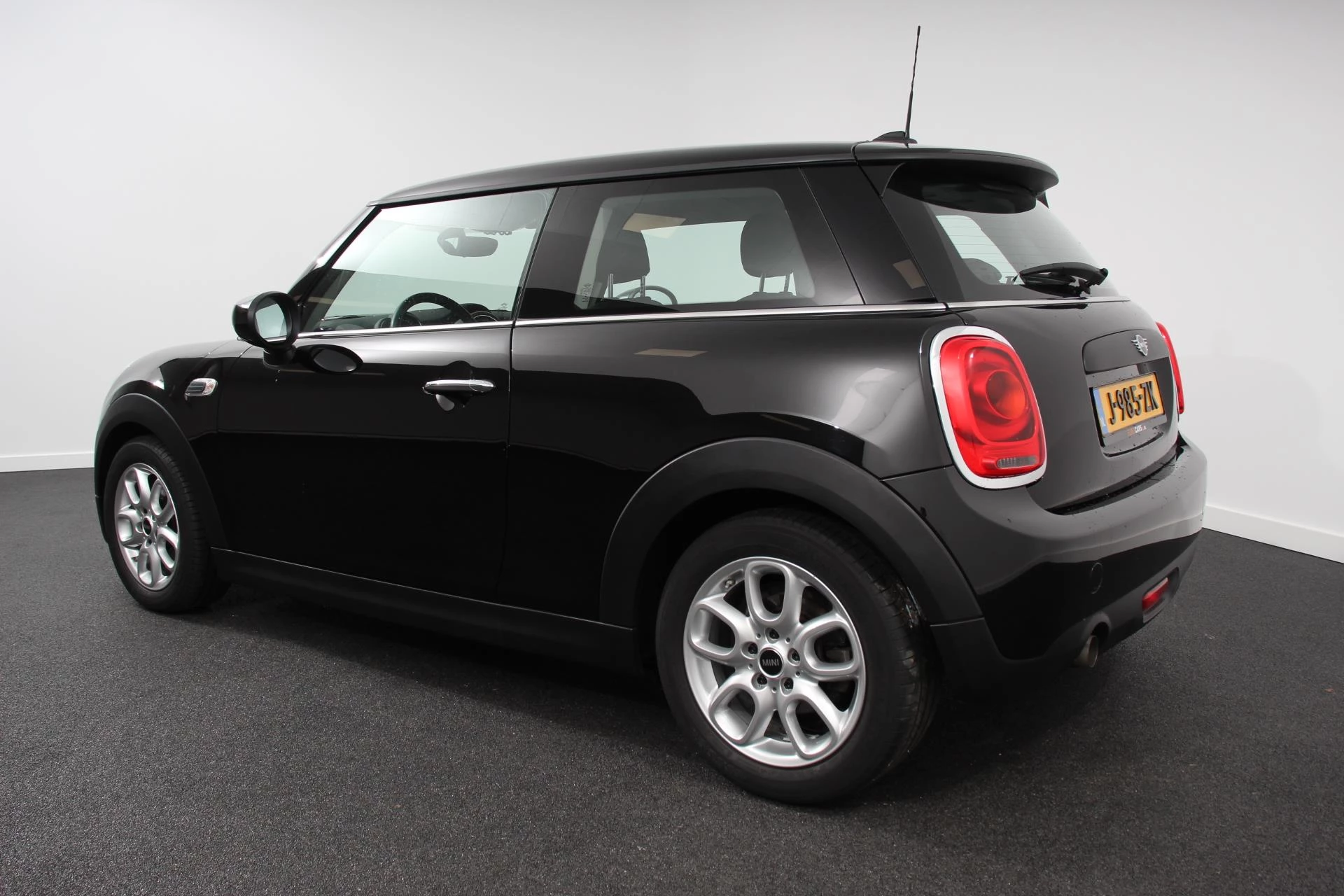 Hoofdafbeelding MINI One