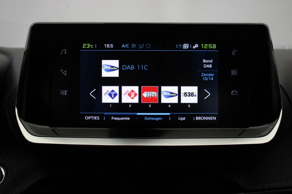 Hoofdafbeelding Peugeot e-208