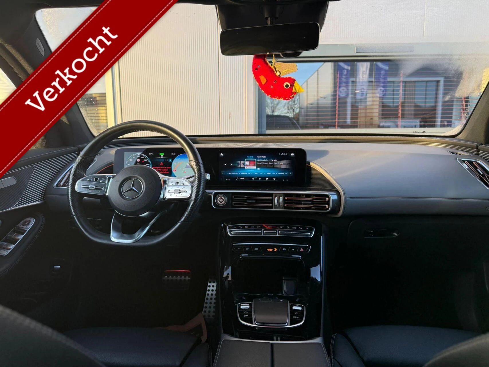 Hoofdafbeelding Mercedes-Benz EQC
