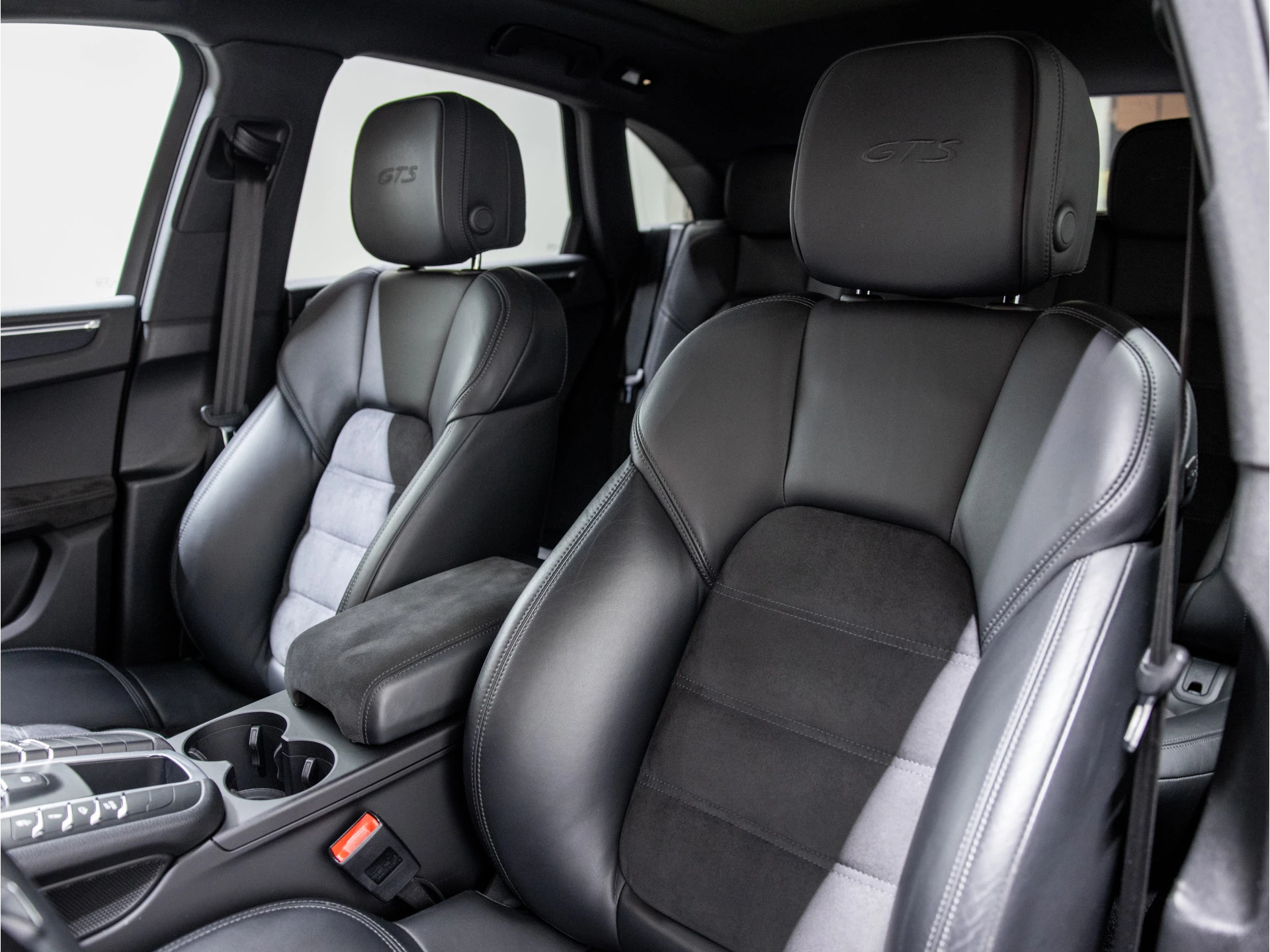 Hoofdafbeelding Porsche Macan