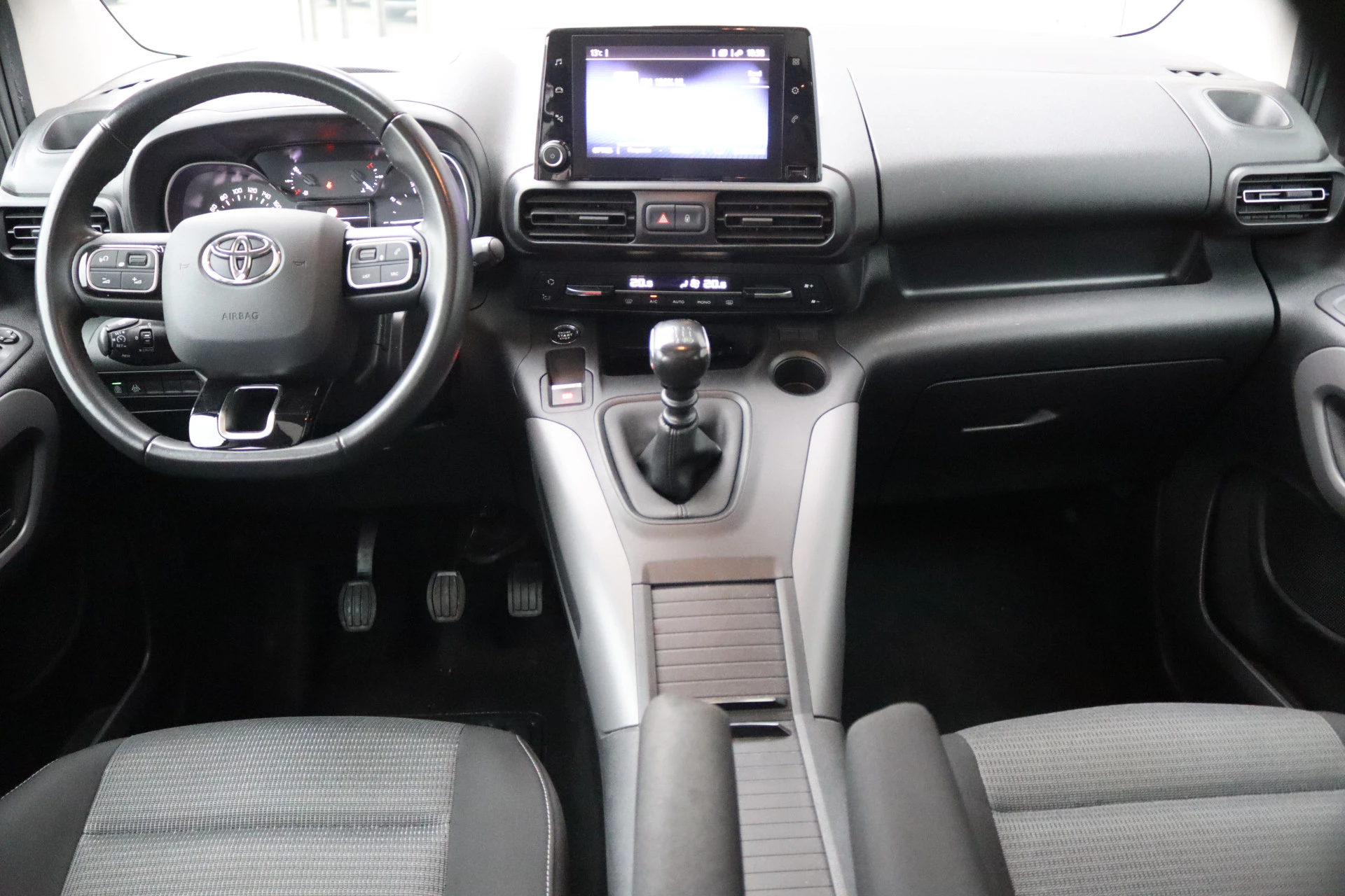 Hoofdafbeelding Toyota ProAce