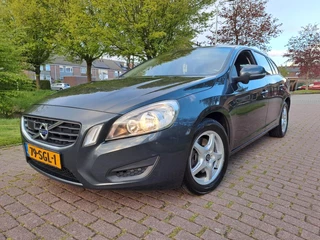Volvo V60 1.6 DRIVe Momentum EXPORT PRICE
