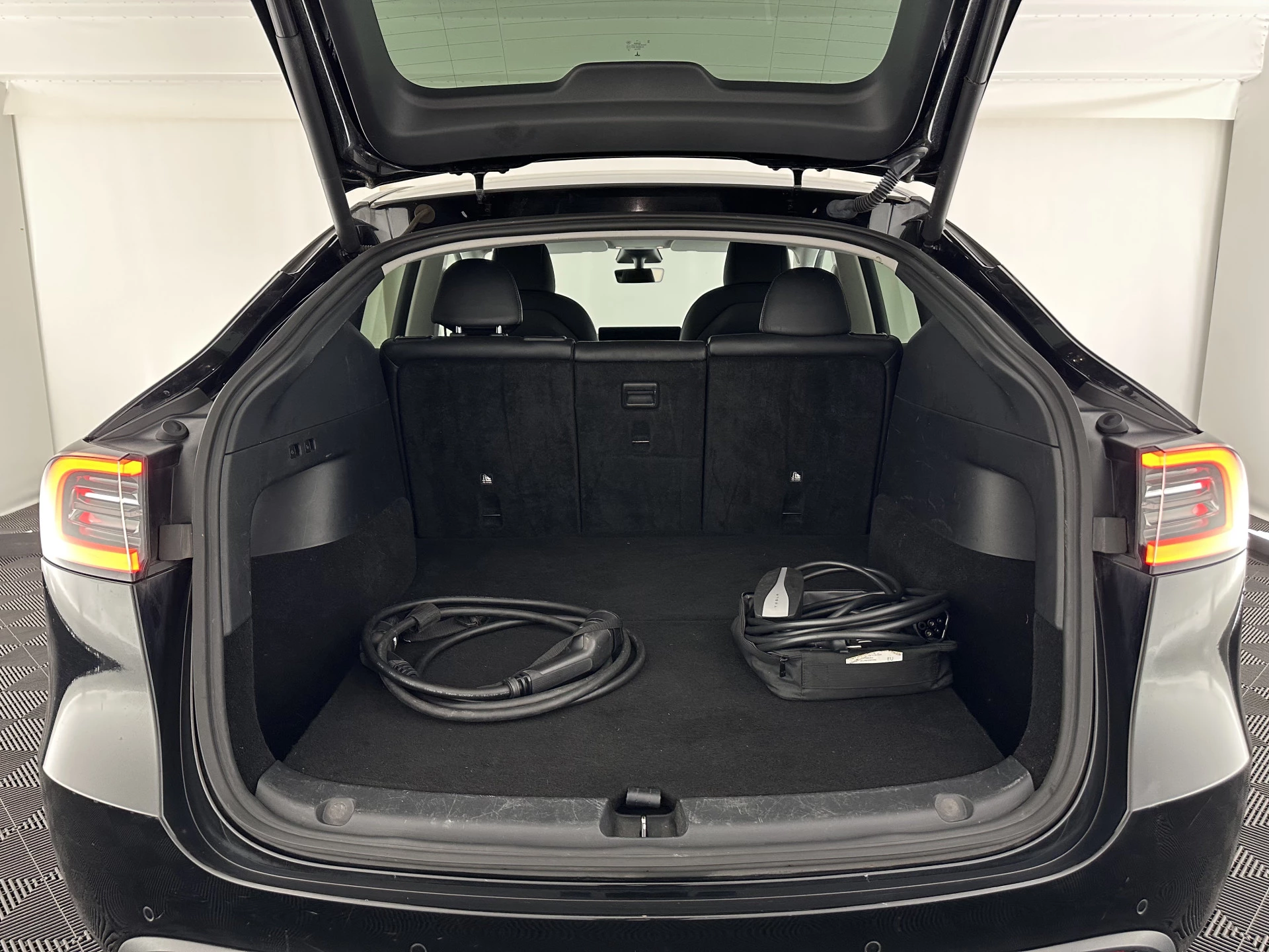 Hoofdafbeelding Tesla Model Y