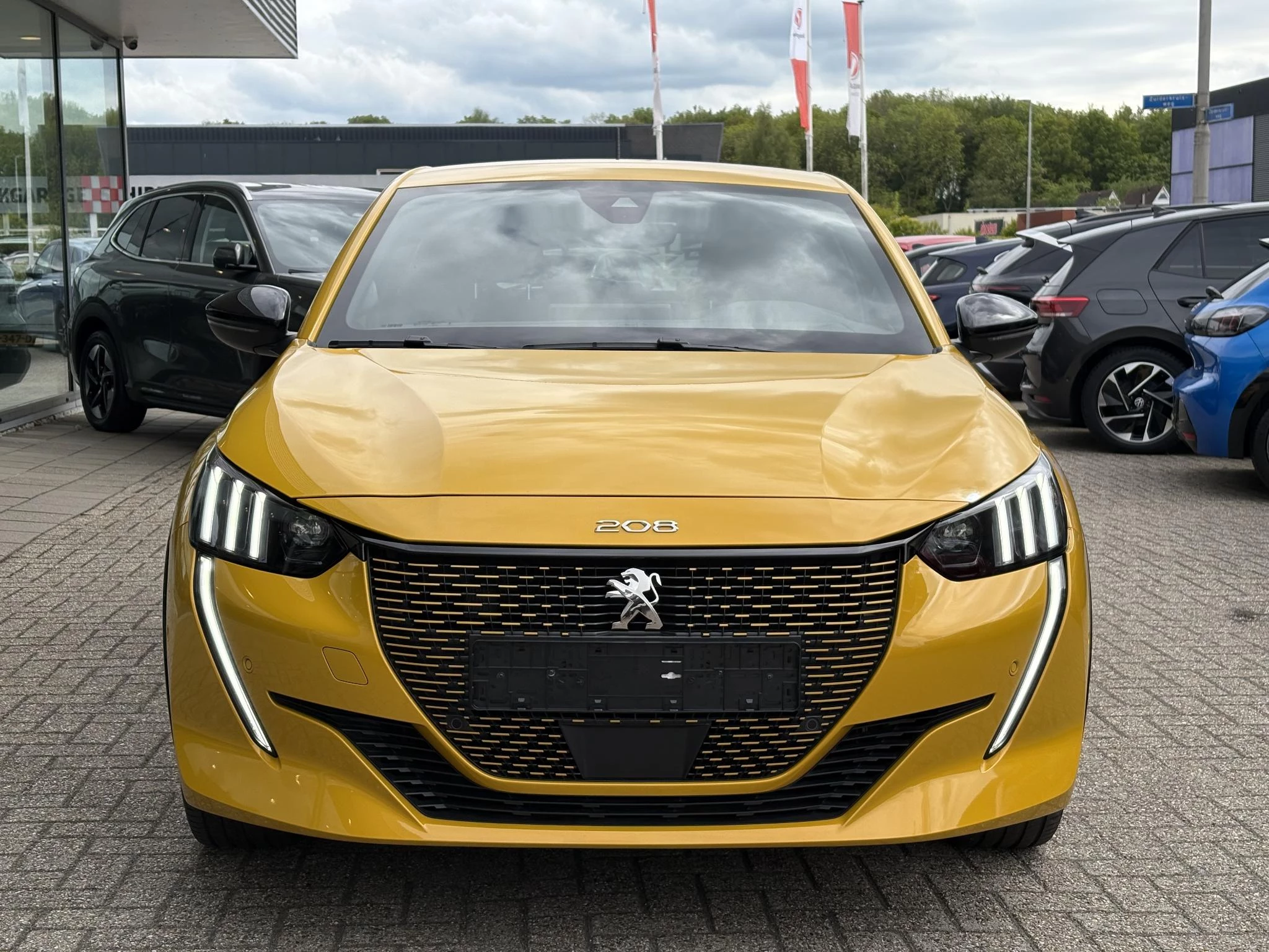 Hoofdafbeelding Peugeot e-208