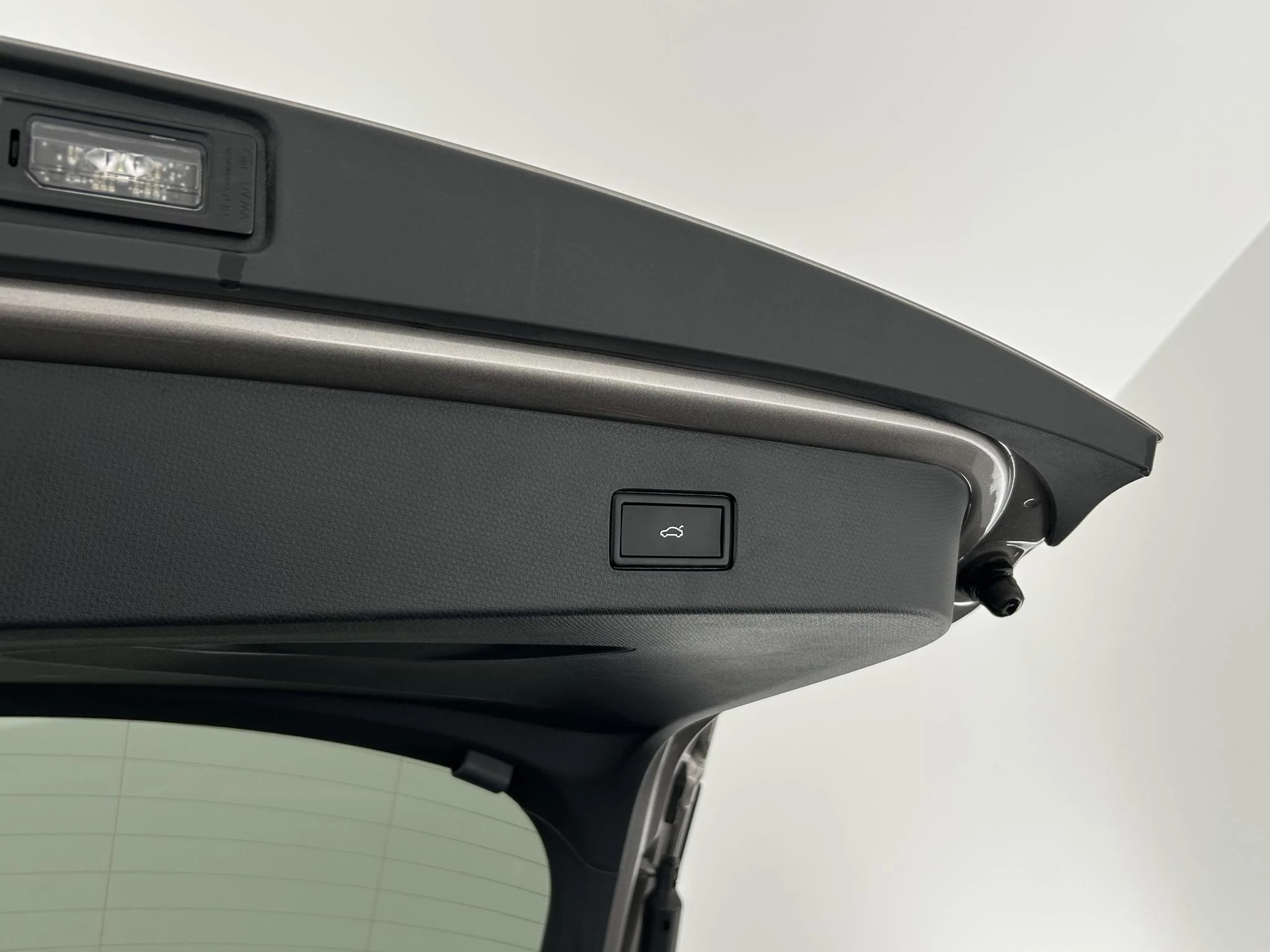 Hoofdafbeelding CUPRA Tavascan